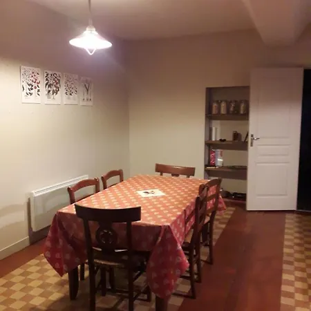 La Metairie De Laura בית נופש