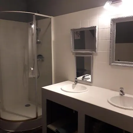 La Metairie De Laura * Gesvres