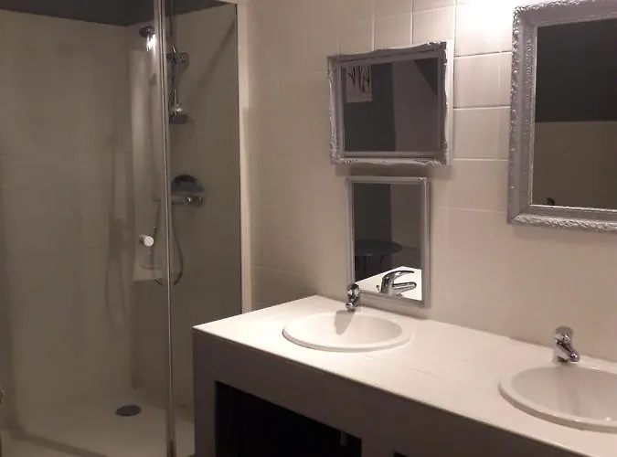 La Metairie De Laura * Gesvres